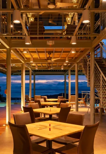 Dining-experience-ocean-view